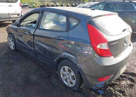 2012 Hyundai Accent Gs z USA, uszkodzony, nr VIN KMHCT5AE7CU004891